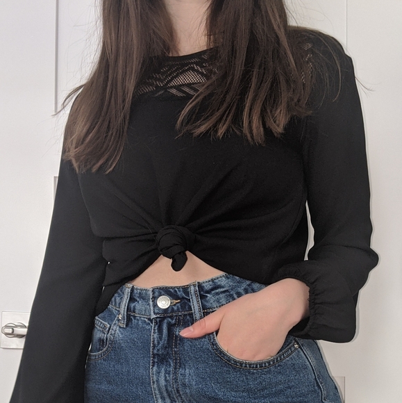 Black blouse - Picture 3 of 4